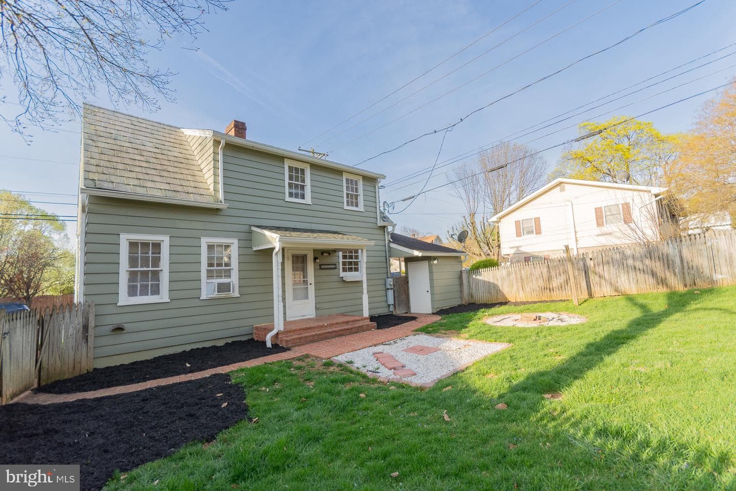 1104 W Race Street photo 13
