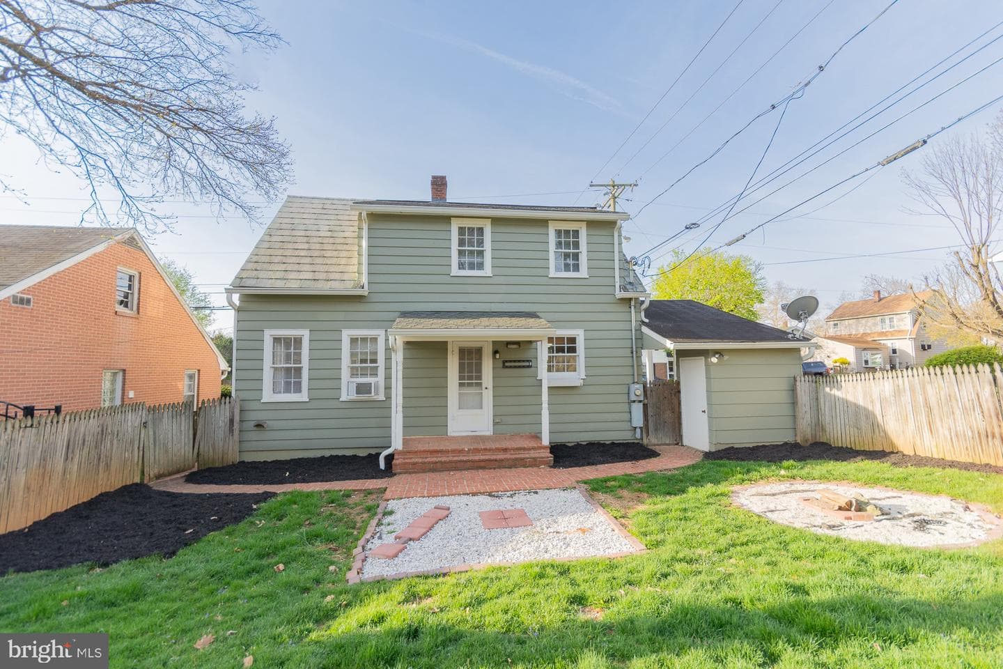 1104 W Race Street photo 14