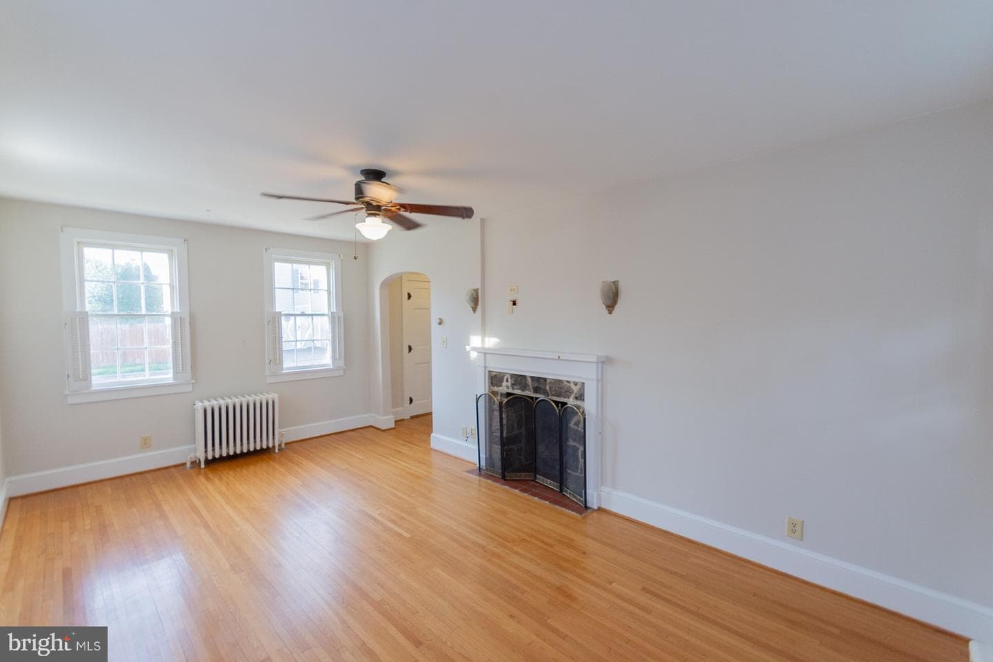 1104 W Race Street photo 24