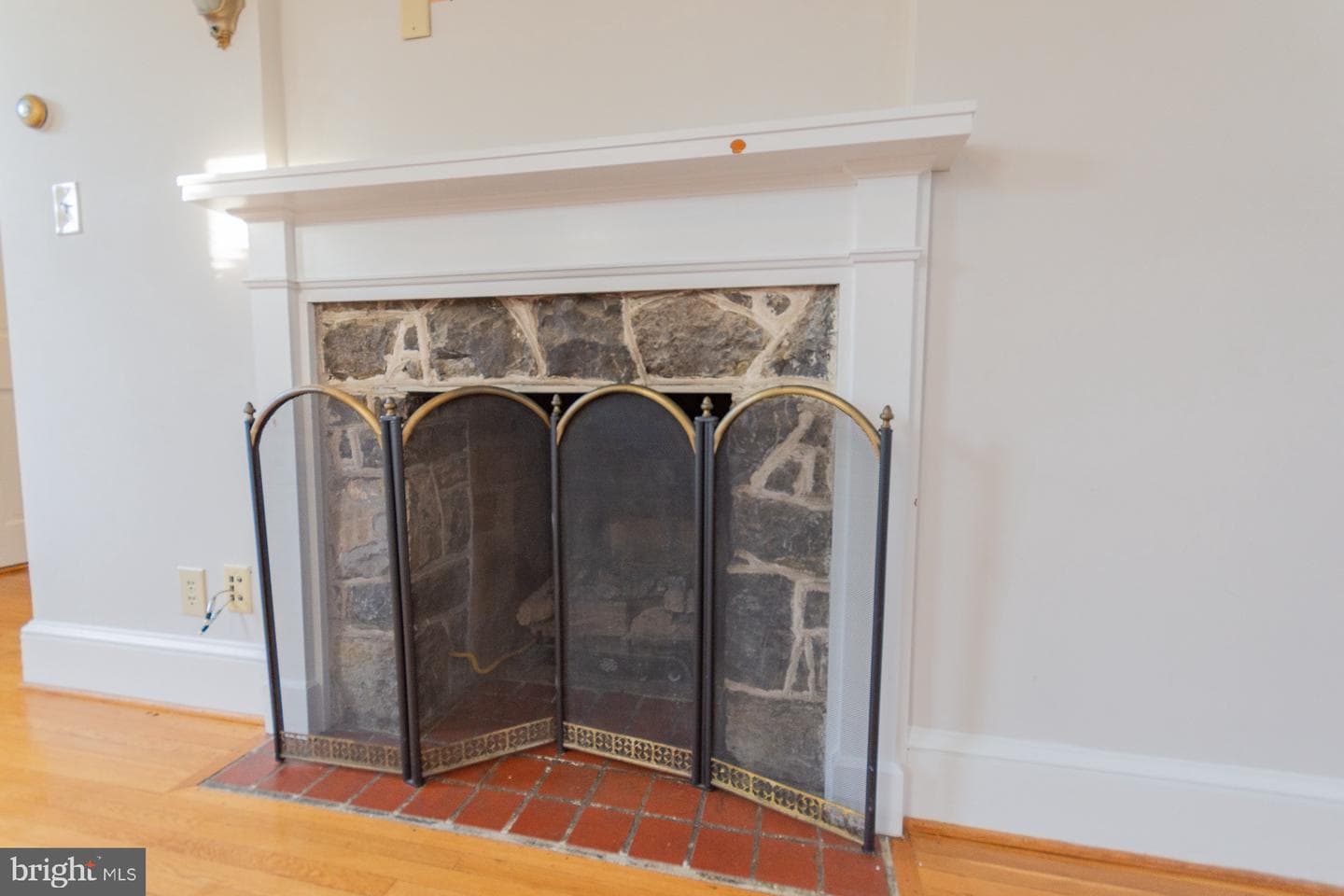 1104 W Race Street photo 26