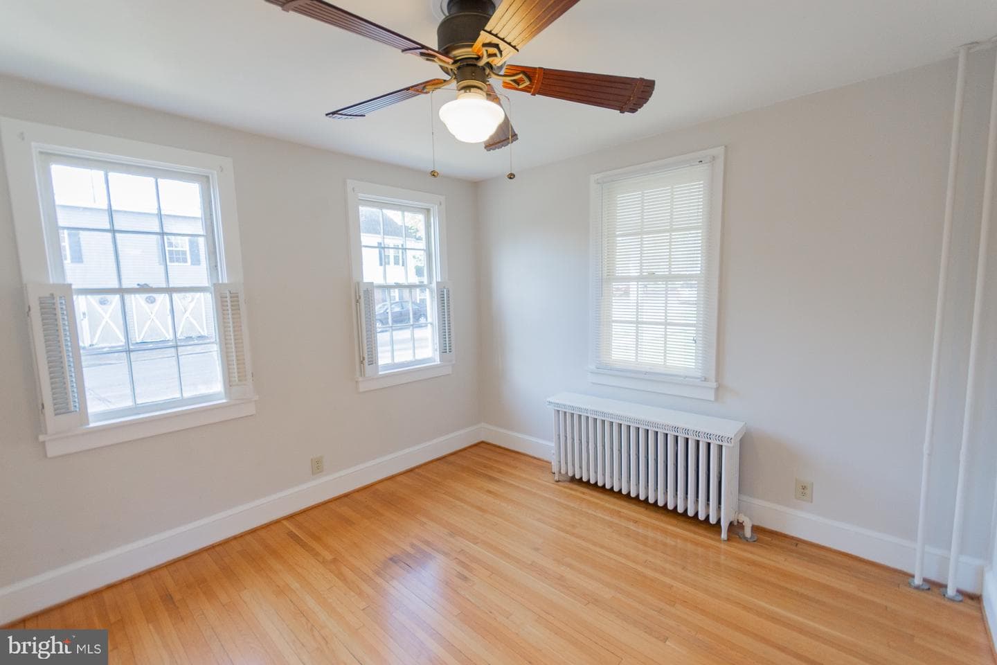 1104 W Race Street photo 28