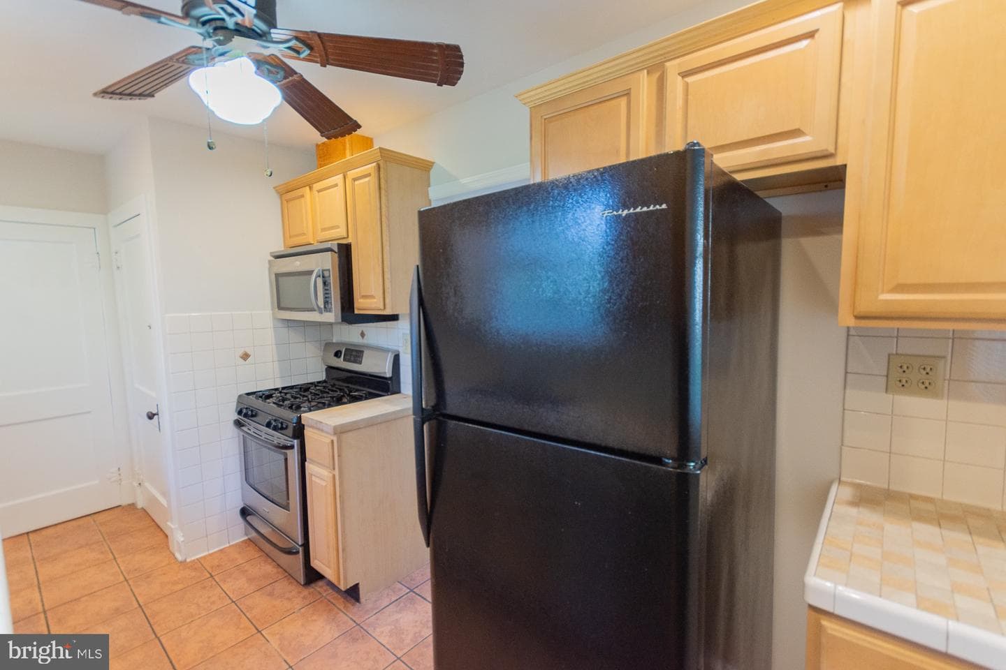 1104 W Race Street photo 35