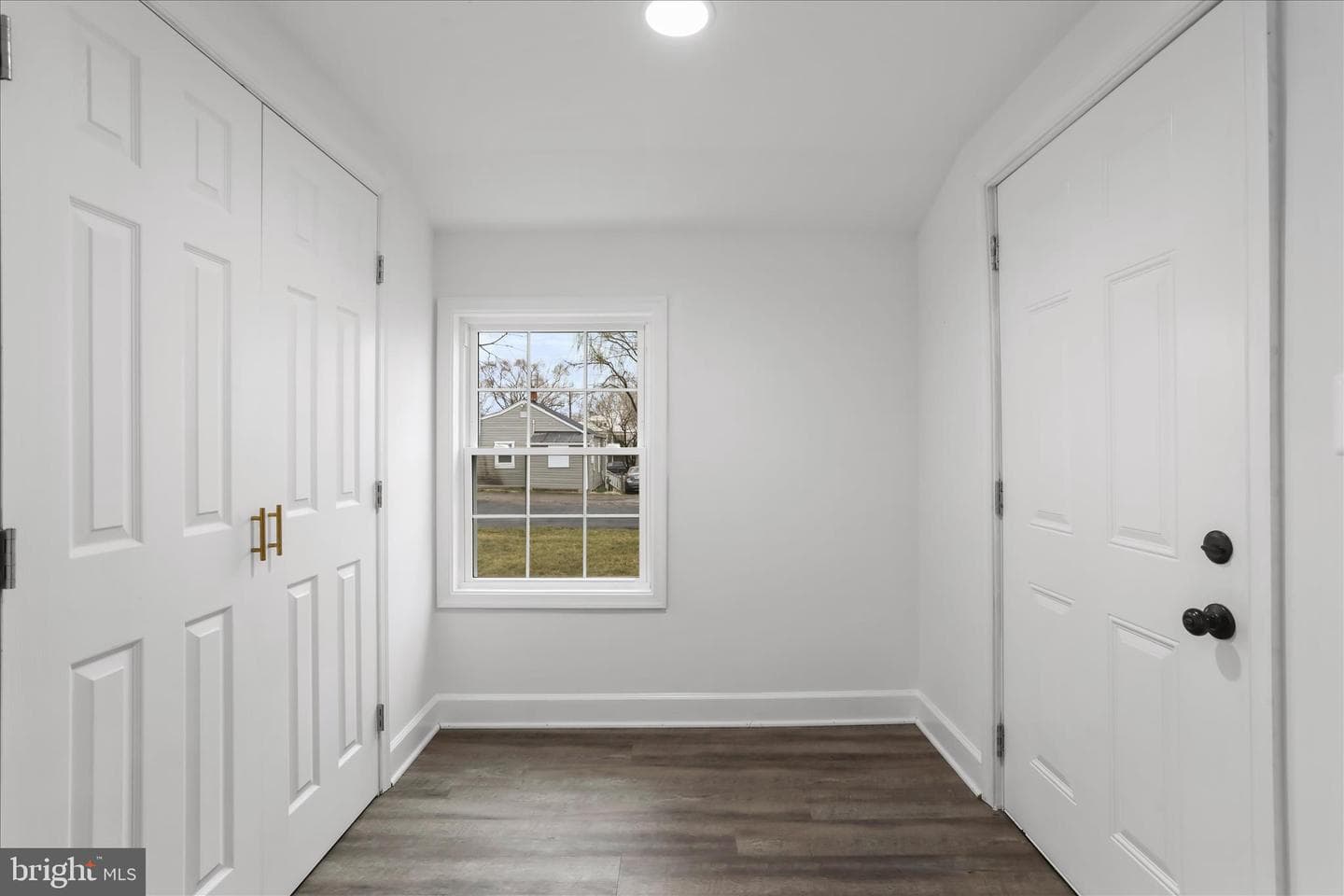 674 Winchester Avenue photo 24