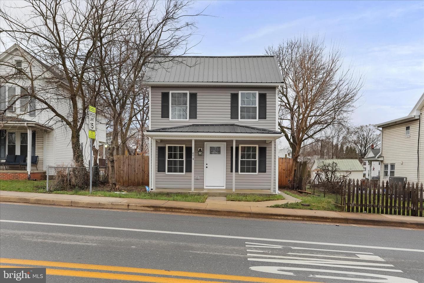 674 Winchester Avenue photo 3