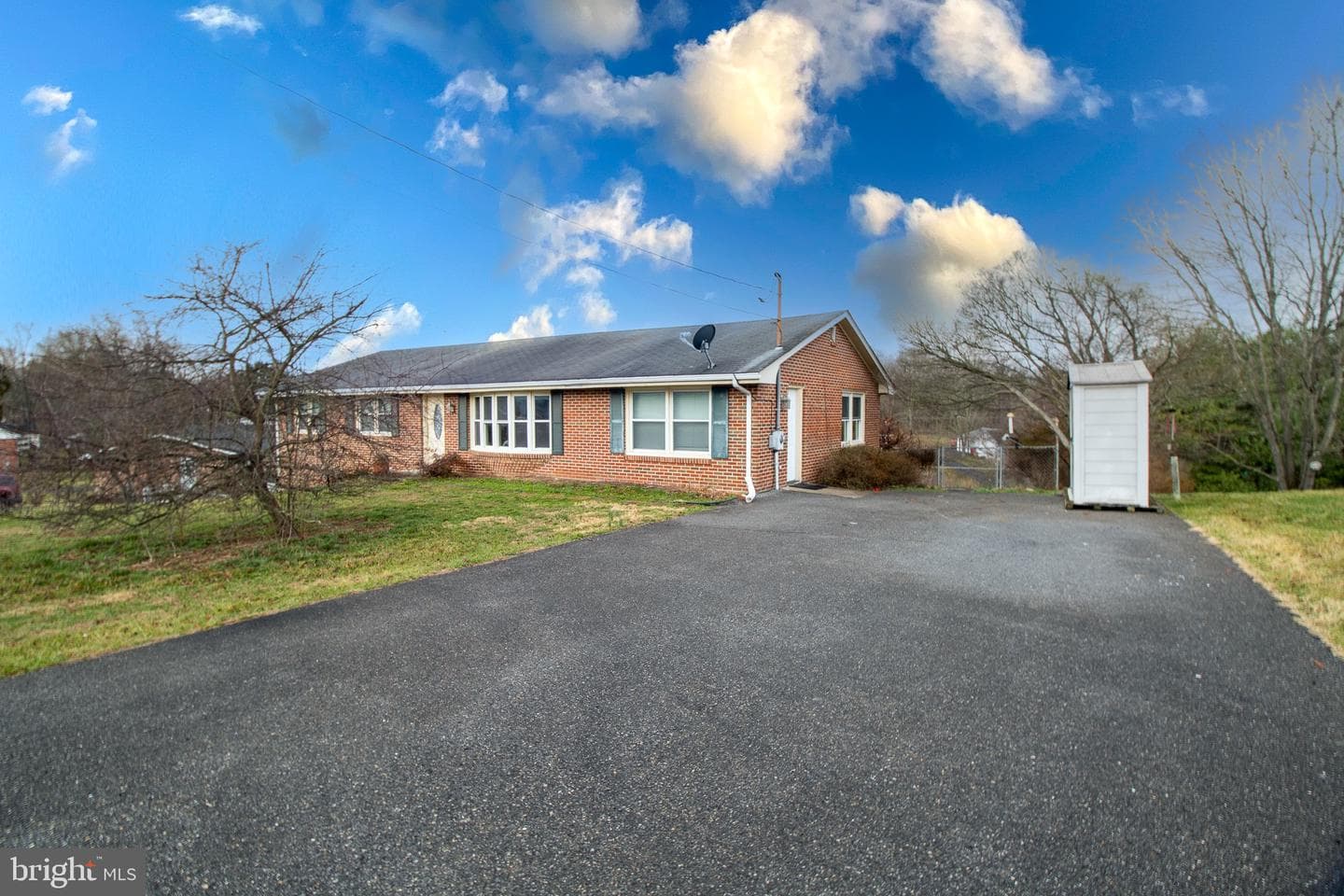 225 Botany Drive photo 2