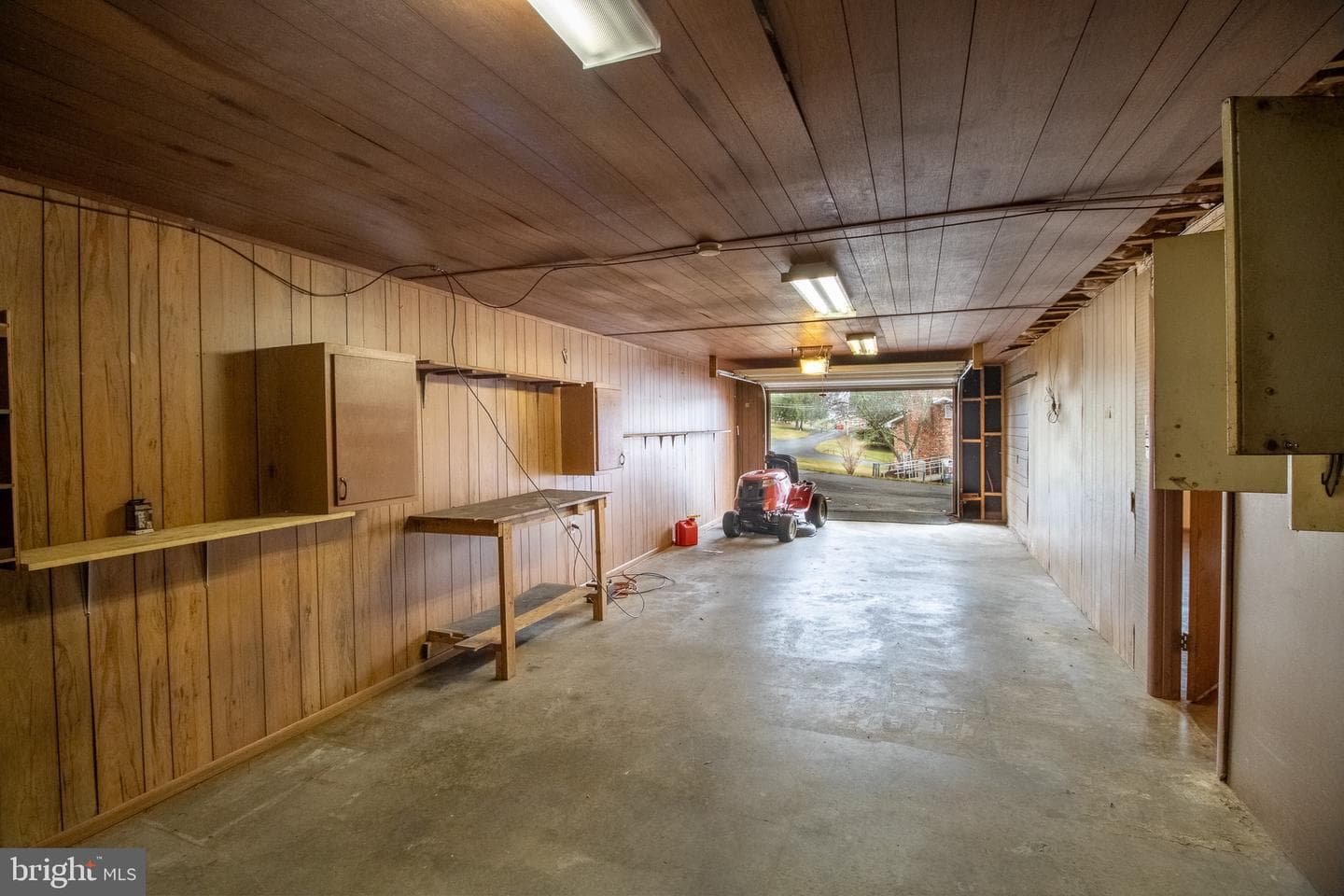 225 Botany Drive photo 32