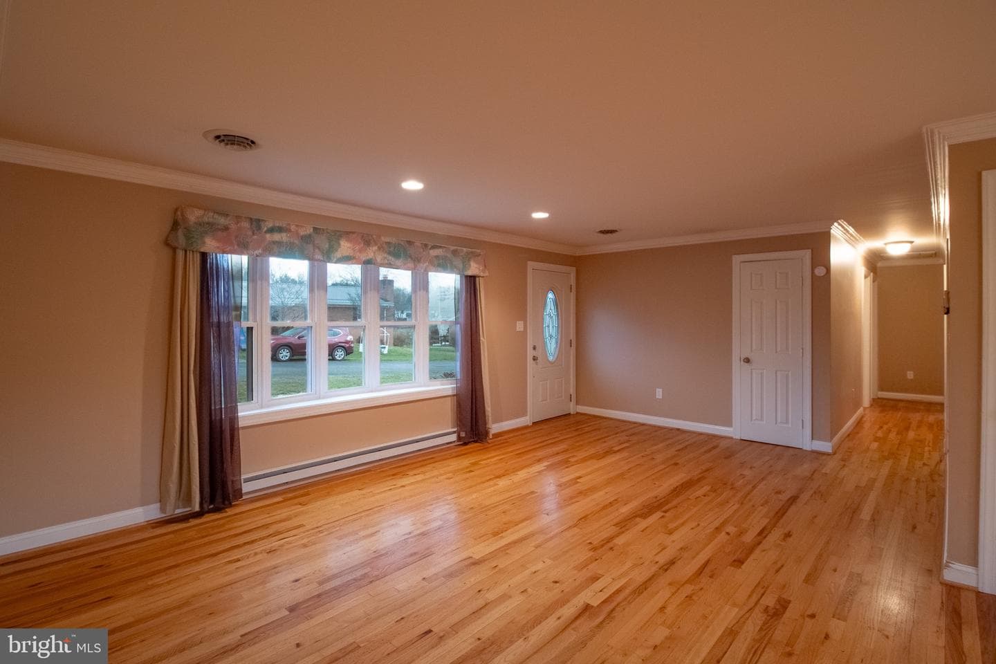 225 Botany Drive photo 4