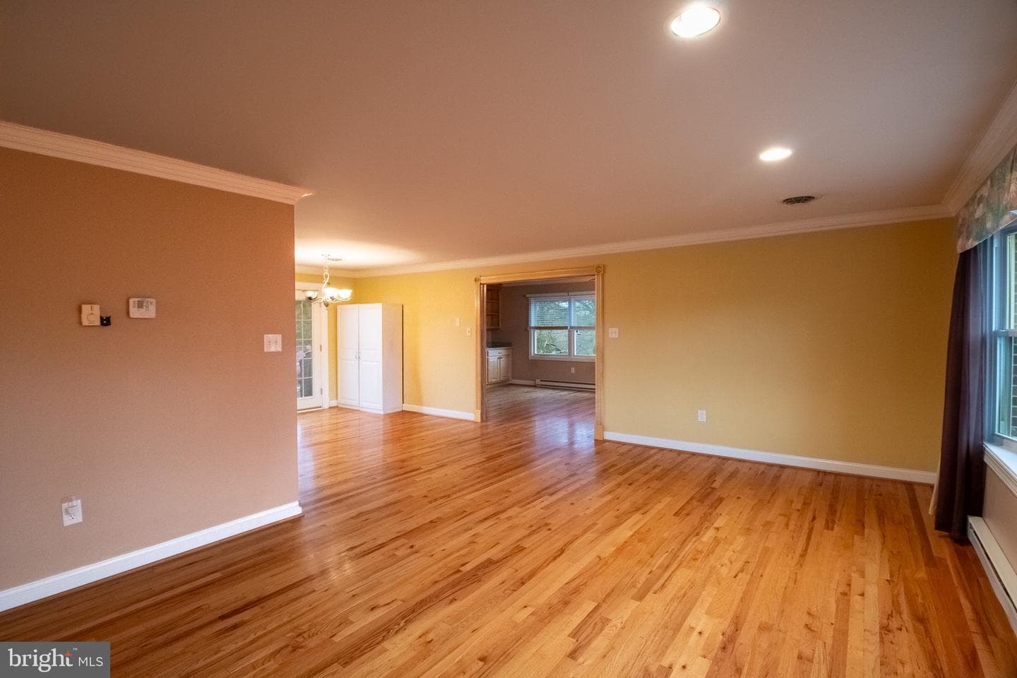 225 Botany Drive photo 5
