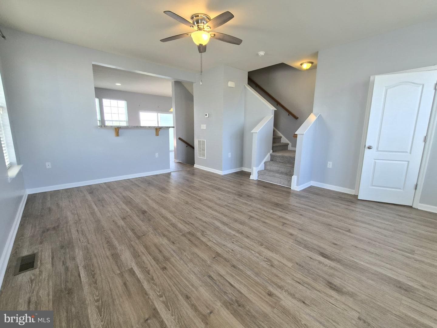 153 Kensington Terrace photo 3