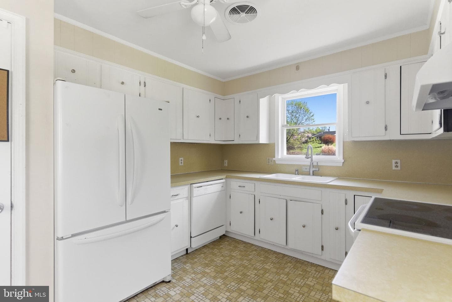 108 Meadowbrook Circle photo 18