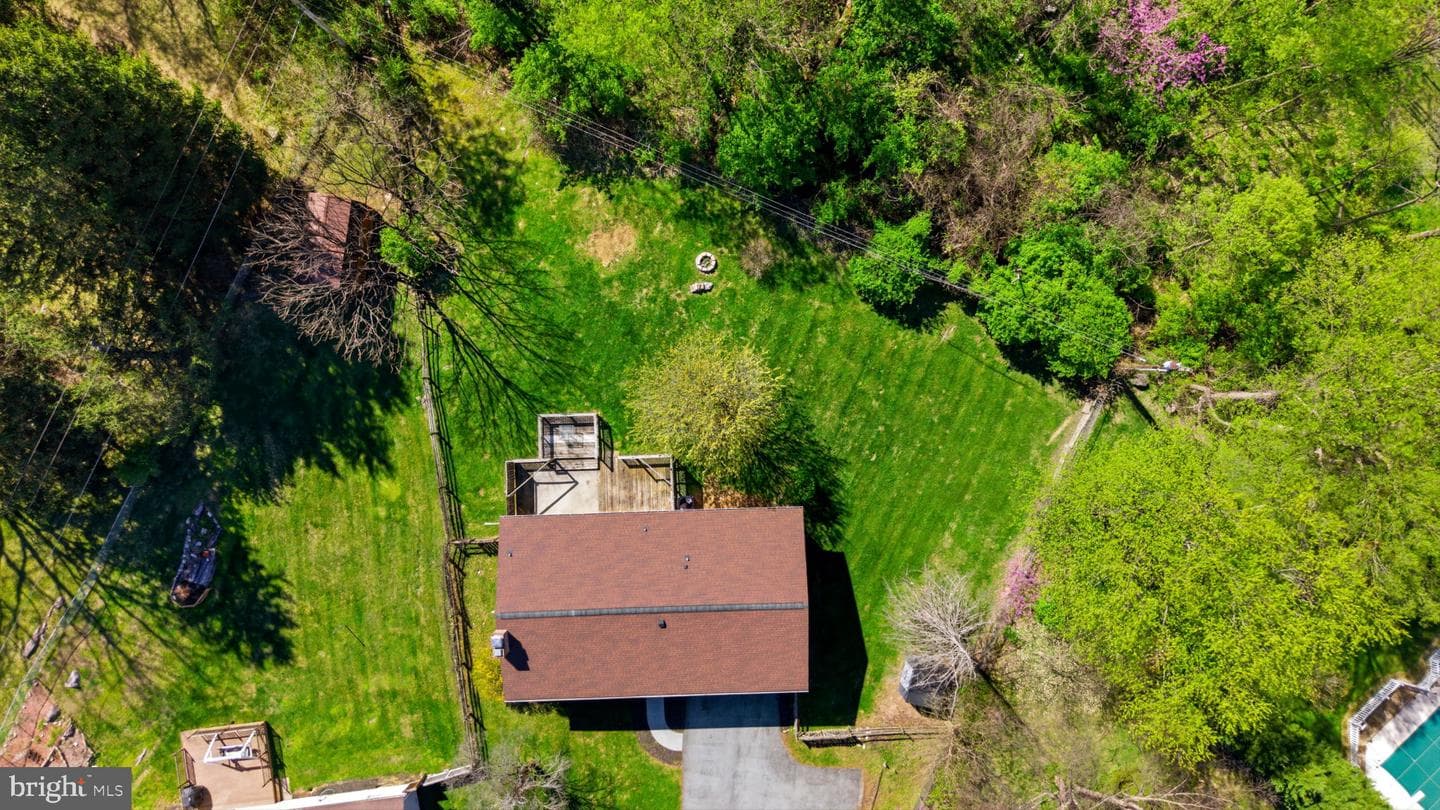 108 Meadowbrook Circle photo 44
