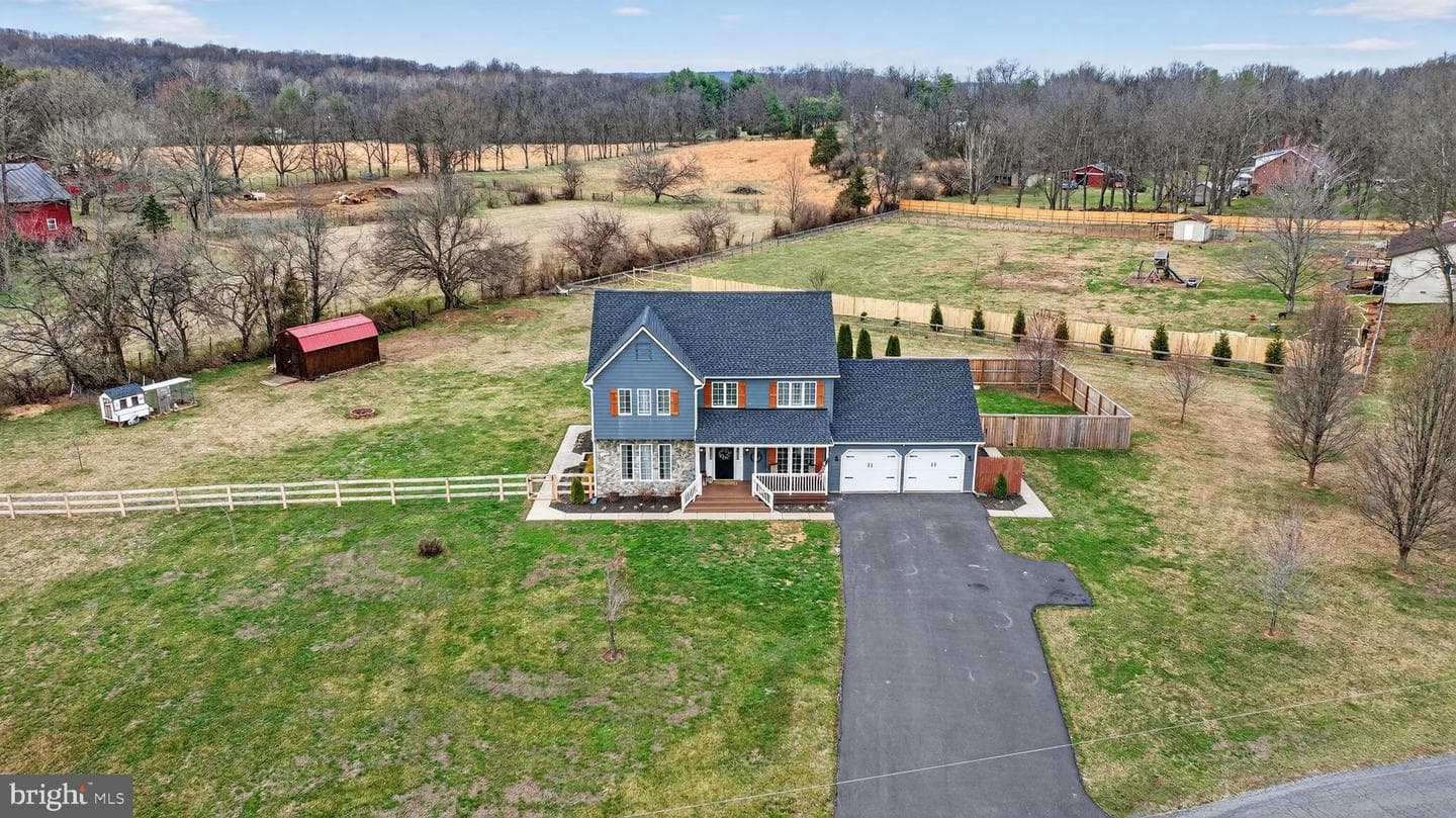 31 Fieldstone Drive photo 3