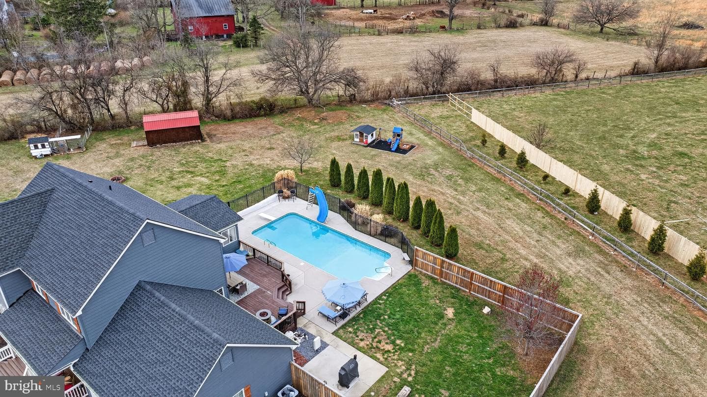 31 Fieldstone Drive photo 53