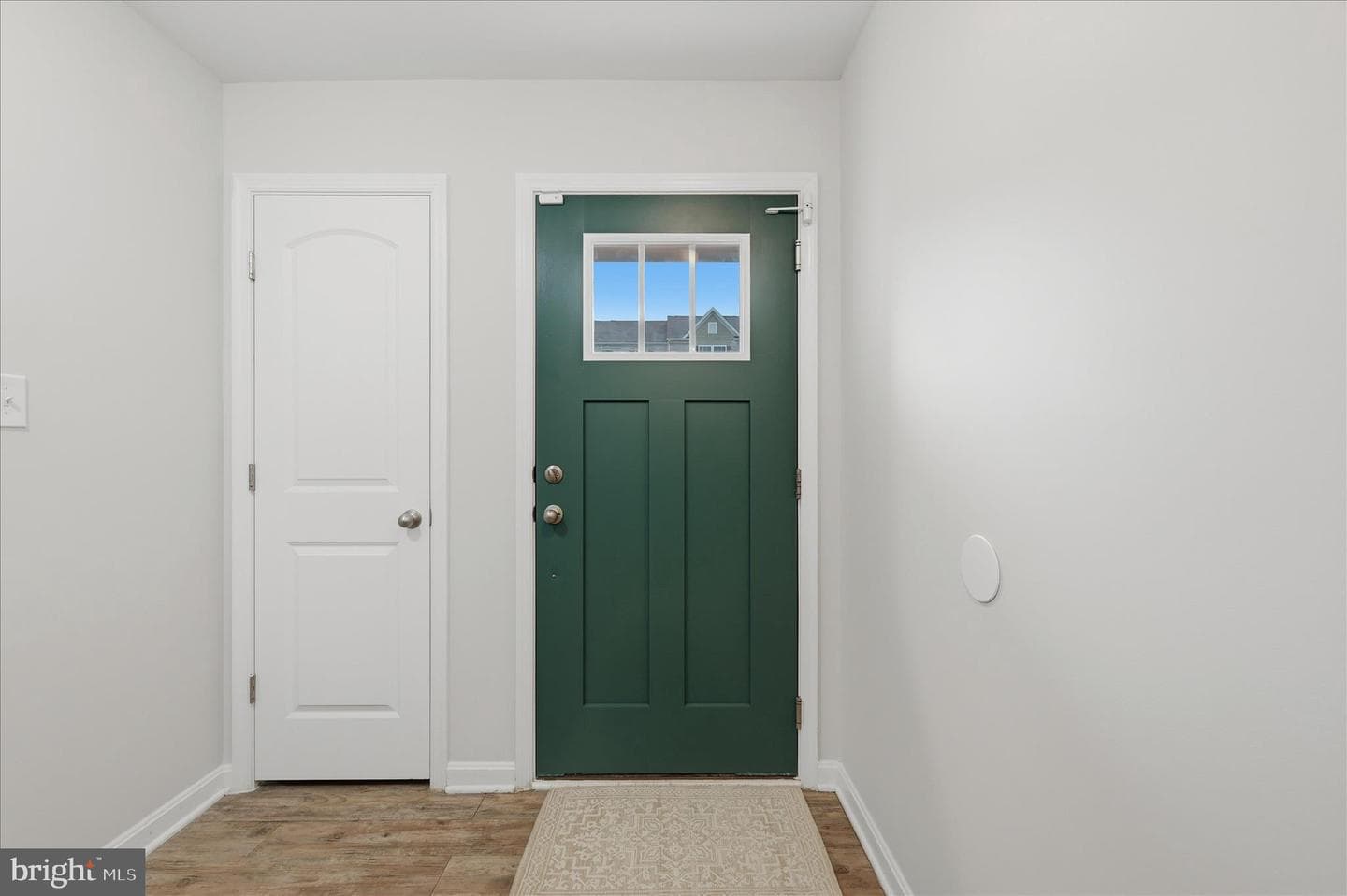 227 Magellan Drive photo 4