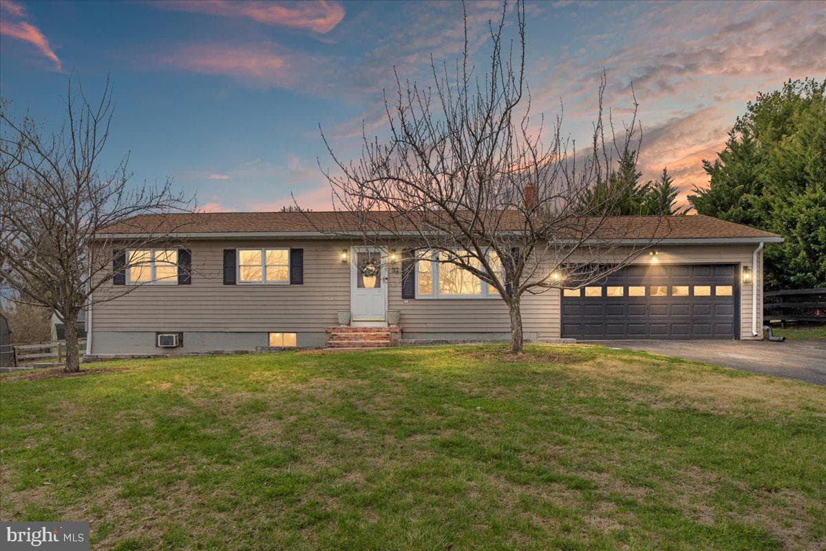 32 Cheerful Faye Drive