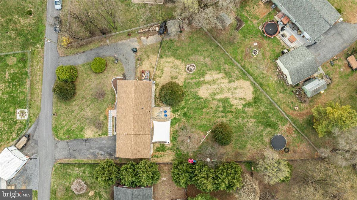 32 Cheerful Faye Drive photo 53