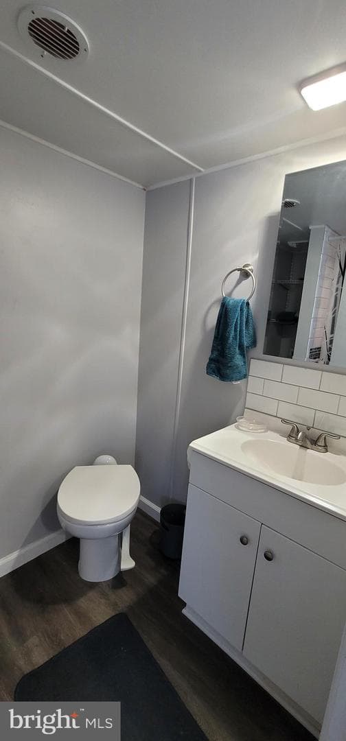 7 Lotus Dr photo 12