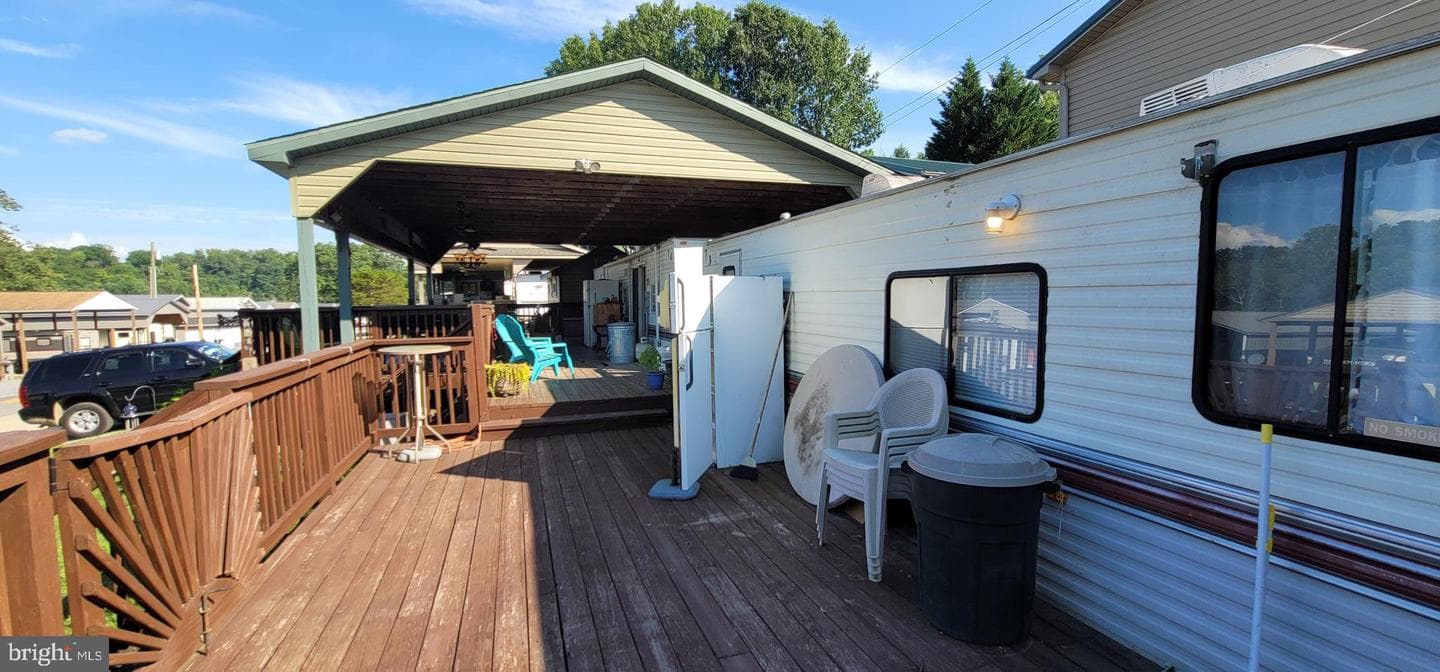7 Lotus Dr photo 6