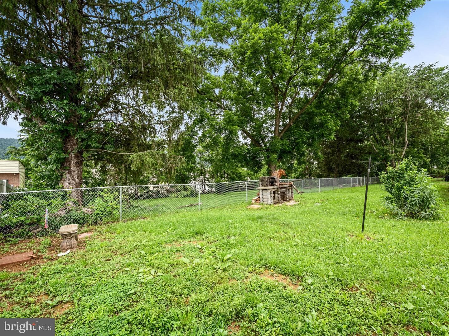 537 Ridge Road S photo 48