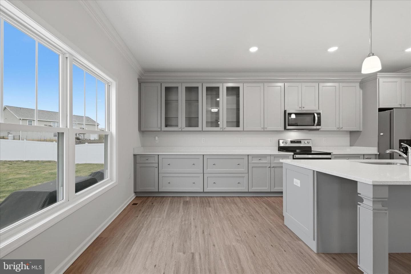 259 Twickenham Drive photo 12