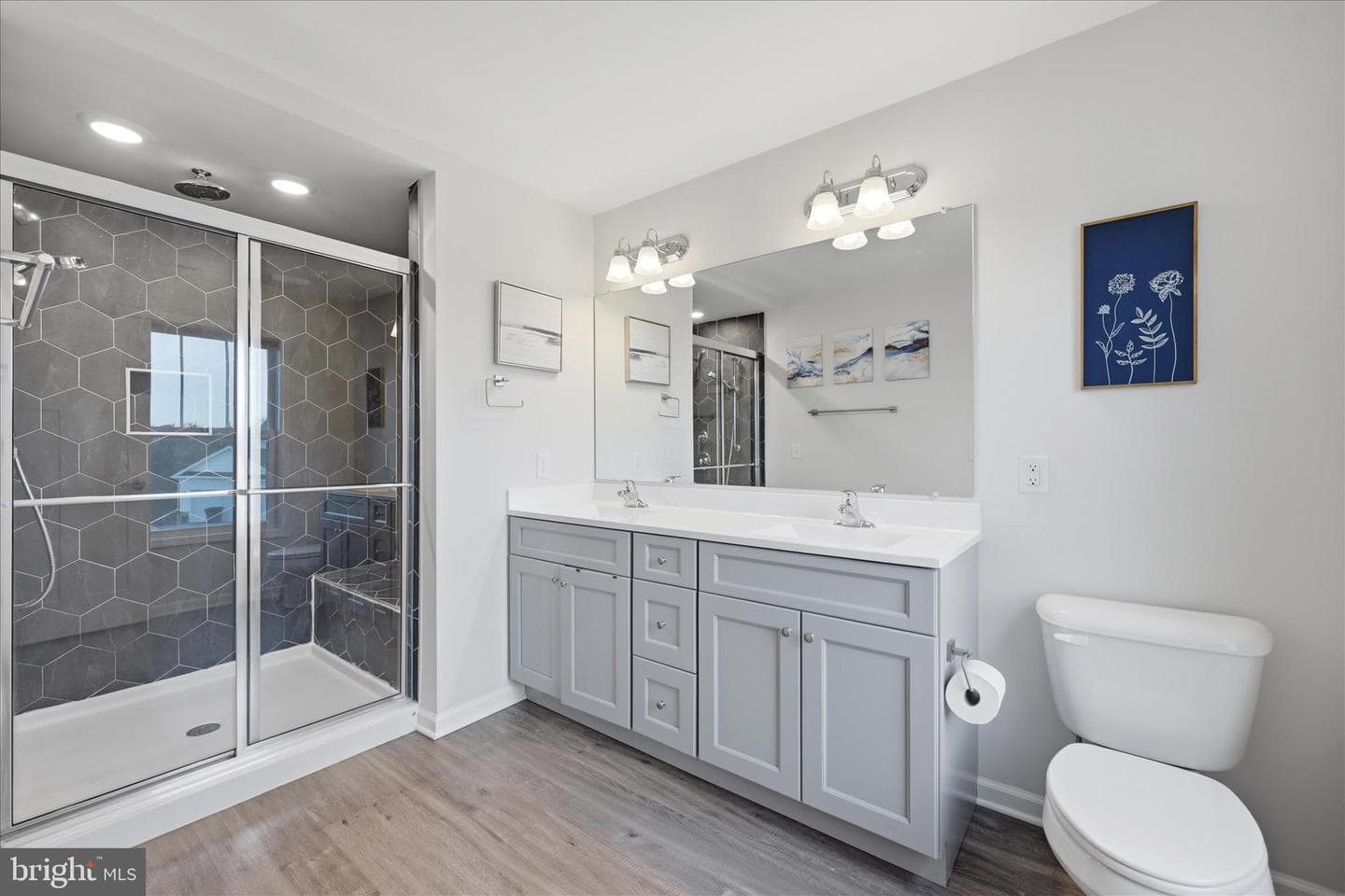 259 Twickenham Drive photo 25