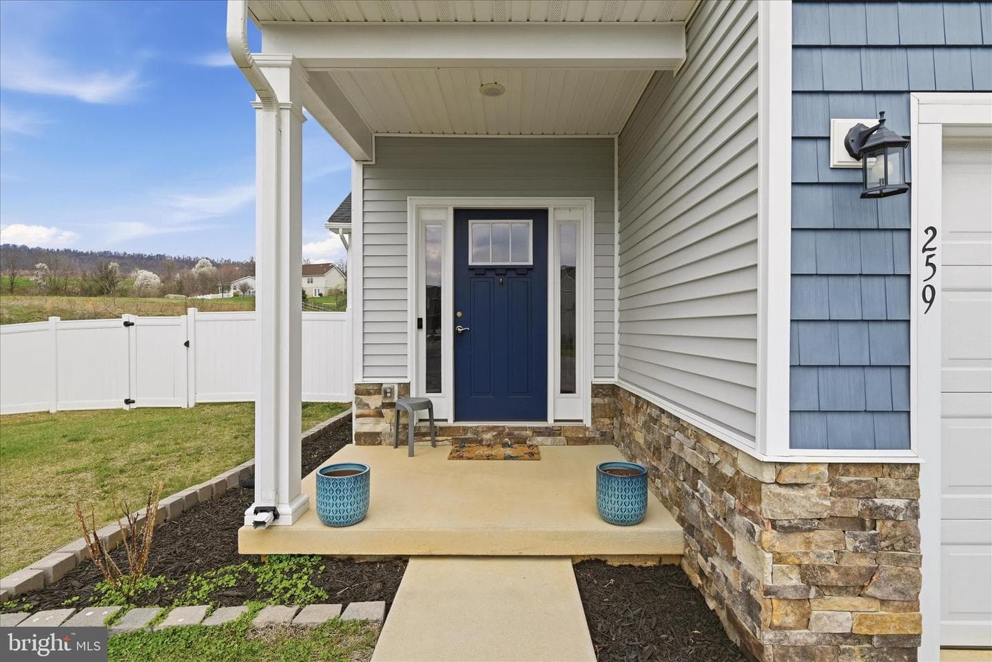 259 Twickenham Drive photo 4