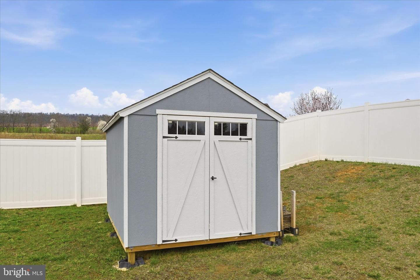259 Twickenham Drive photo 43