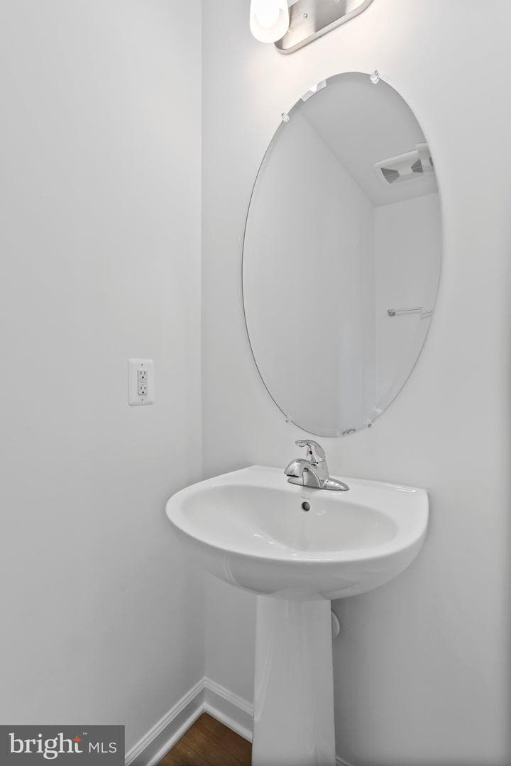 43 Andover Court photo 12