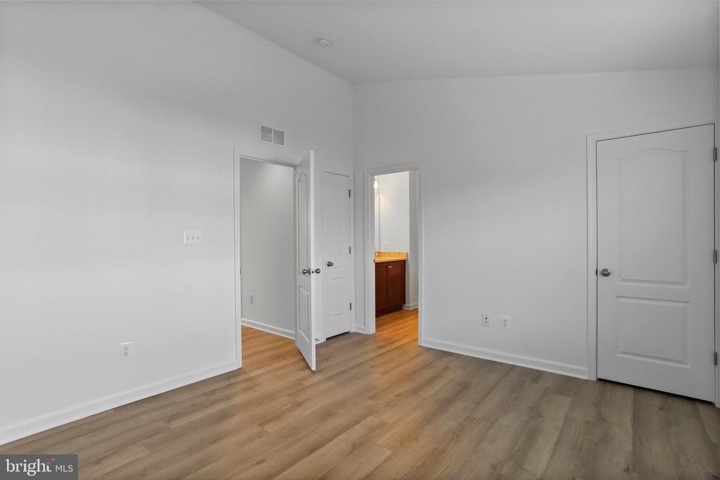 43 Andover Court photo 15
