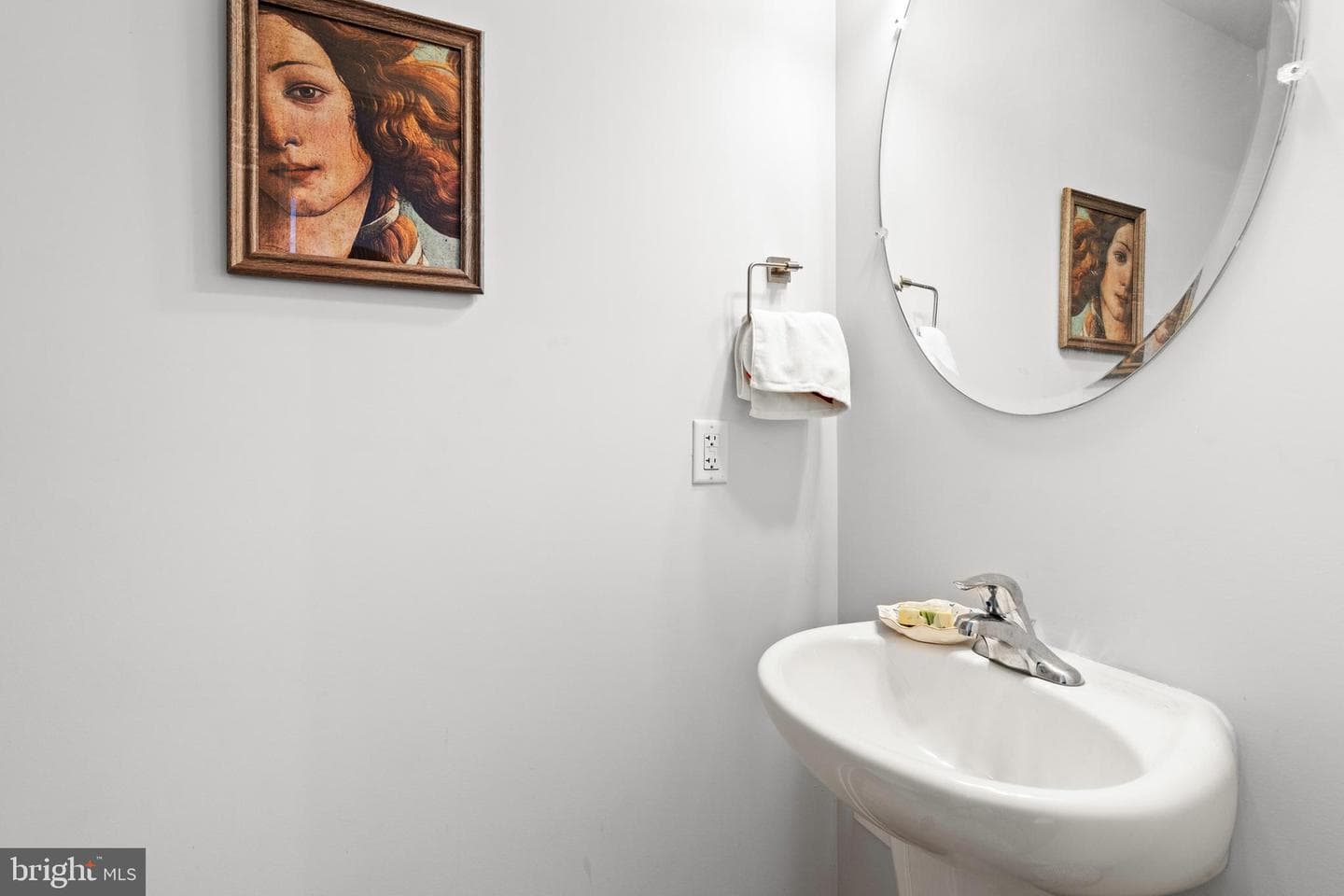 66 Olga Drive photo 14