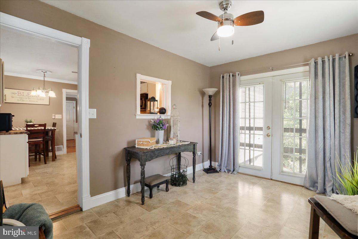 1102 Carrie Way photo 21