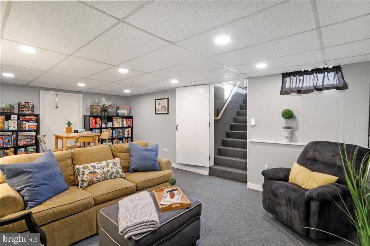 1102 Carrie Way photo 25
