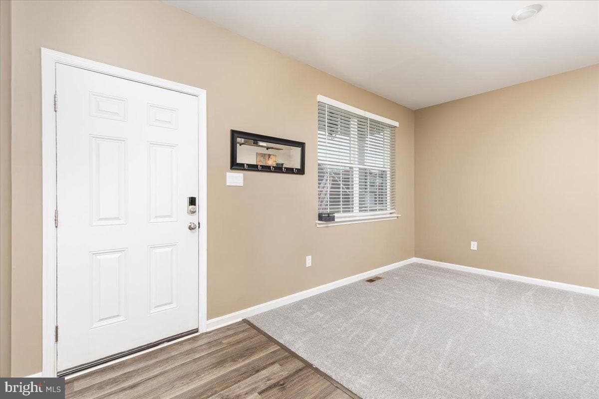 294 Aylesbury Lane photo 11