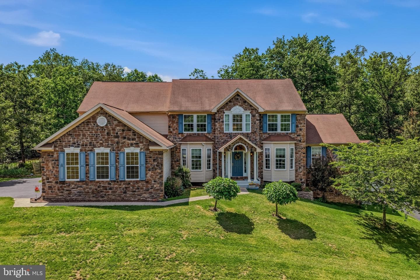 10 Cardiff Court, Hedgesville