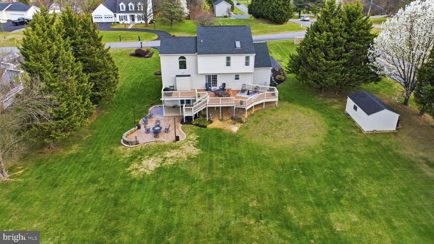 17 Renaissance Drive photo 79