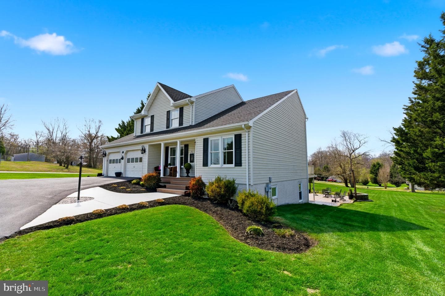 17 Renaissance Drive photo 8