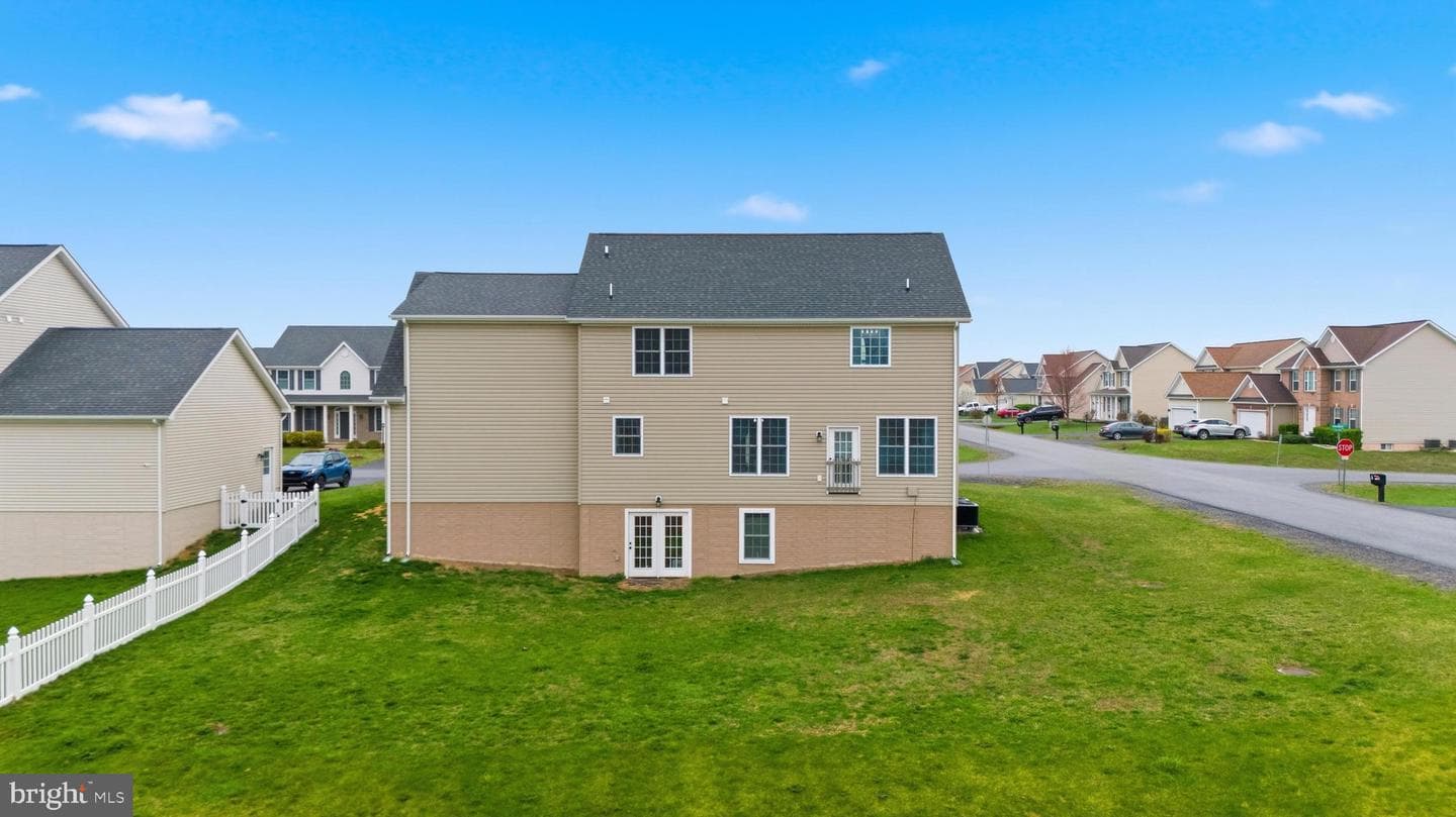 15 Branson Court photo 66