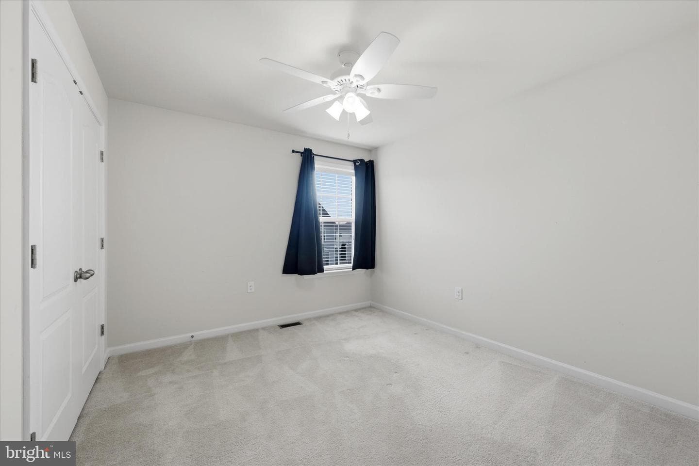 294 Ticonderoga Drive photo 36
