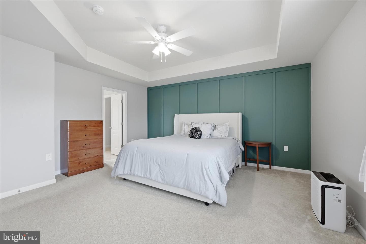 294 Ticonderoga Drive photo 38