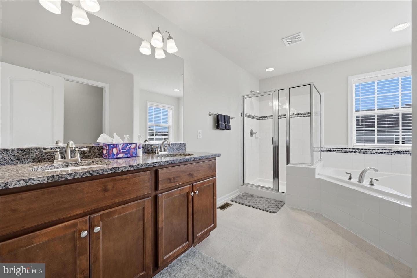 294 Ticonderoga Drive photo 40