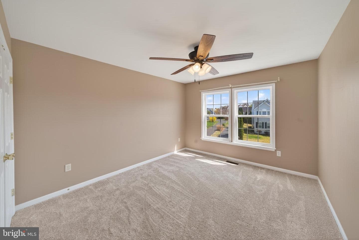 62 Niblick Court photo 26