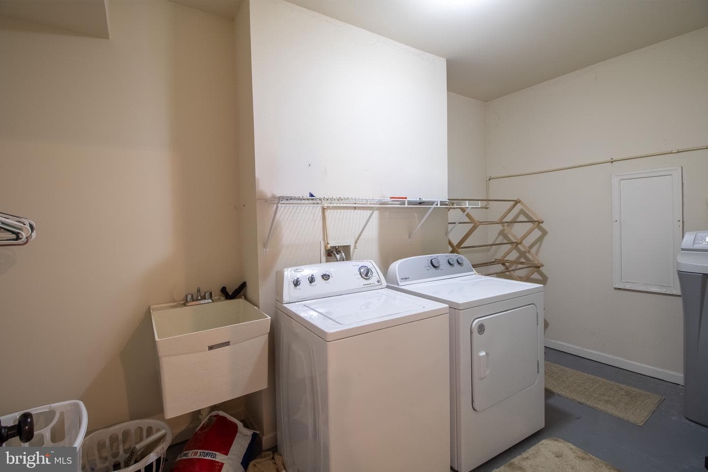 104 E Strathmore Way E photo 56