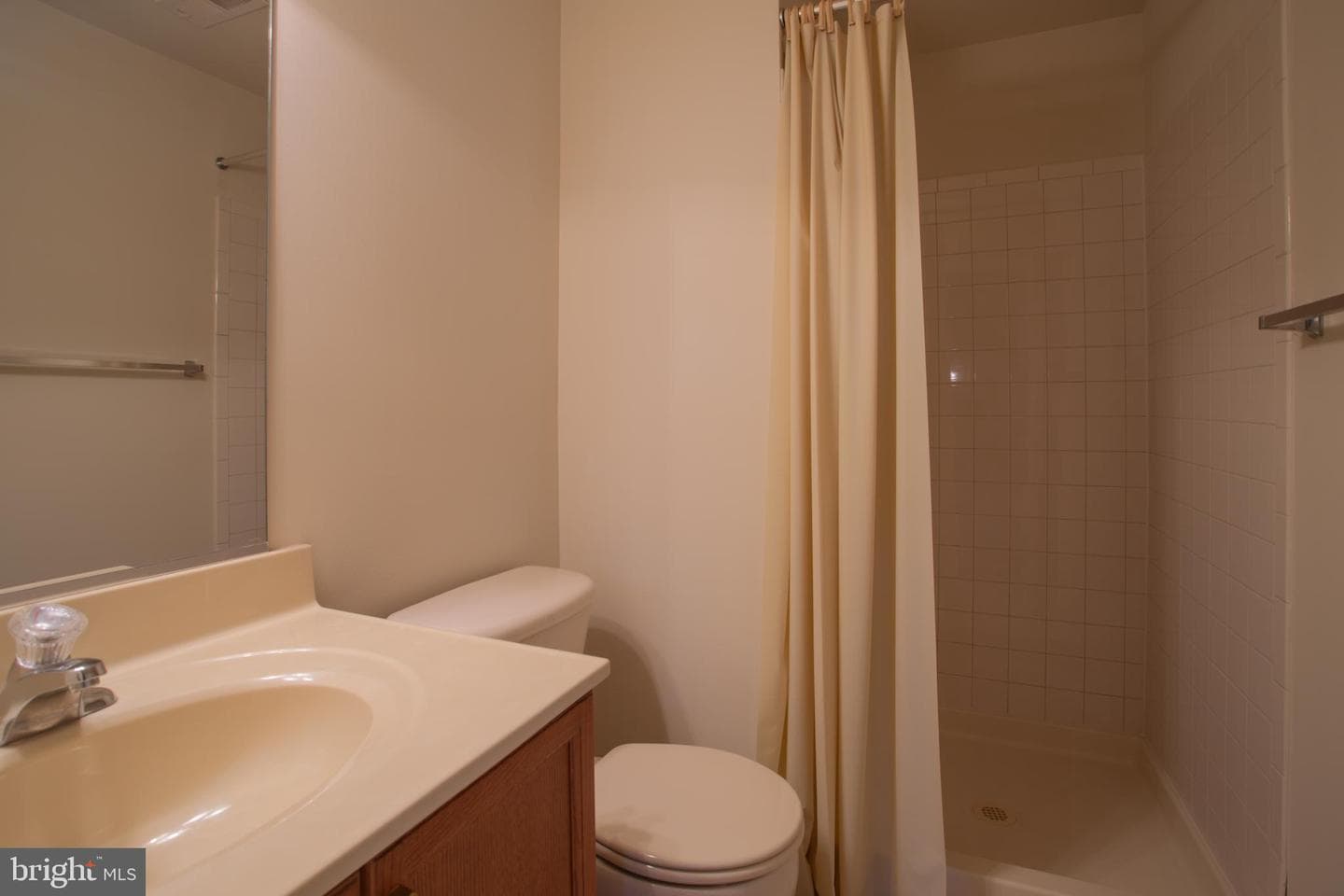 633 Bentley Drive photo 21