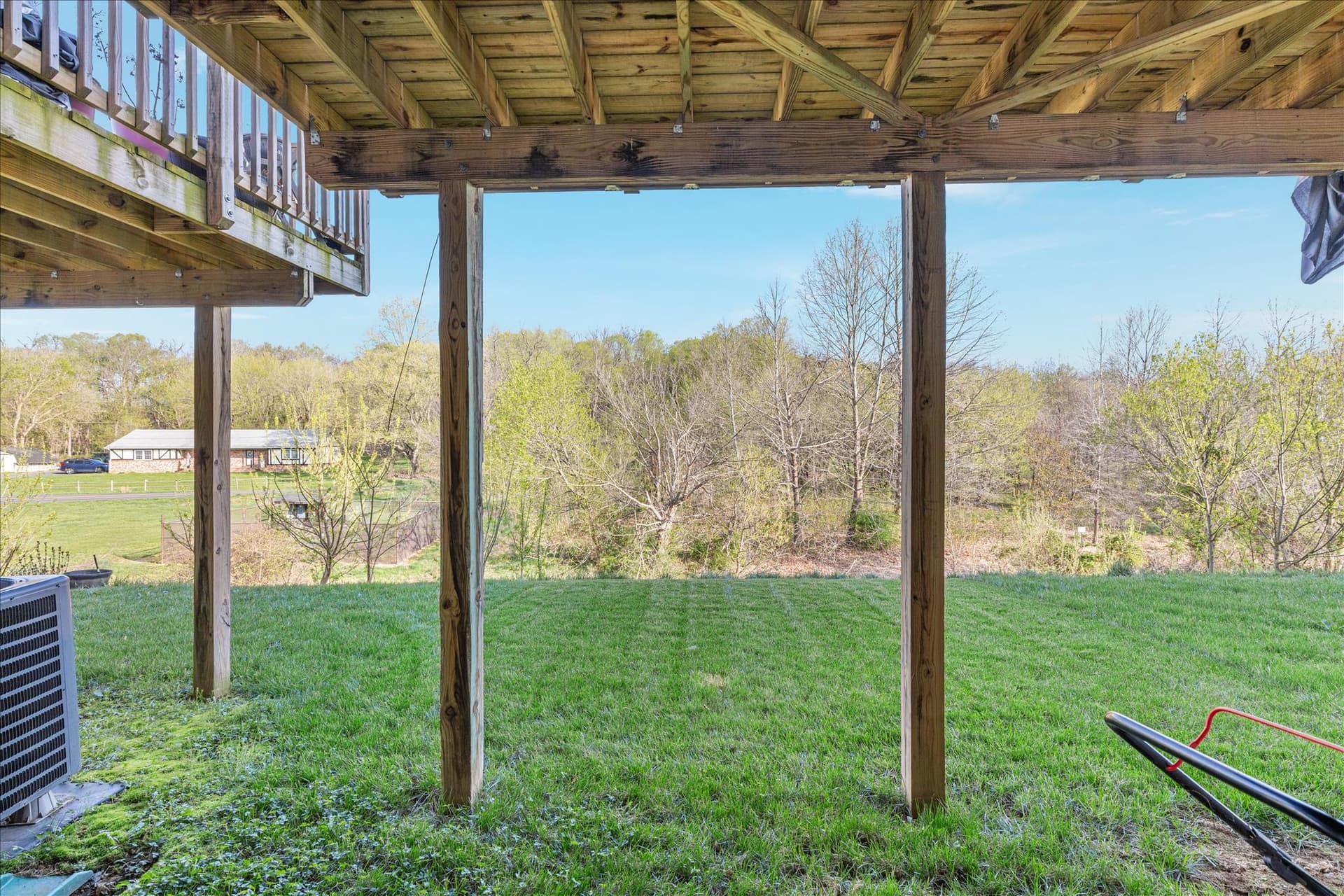 195 Ontario Drive photo 22