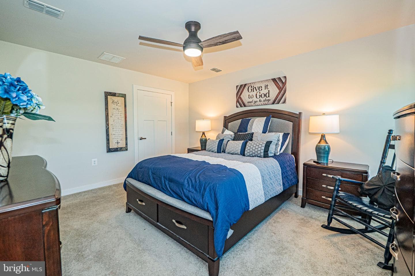 87 Opulent Court photo 23