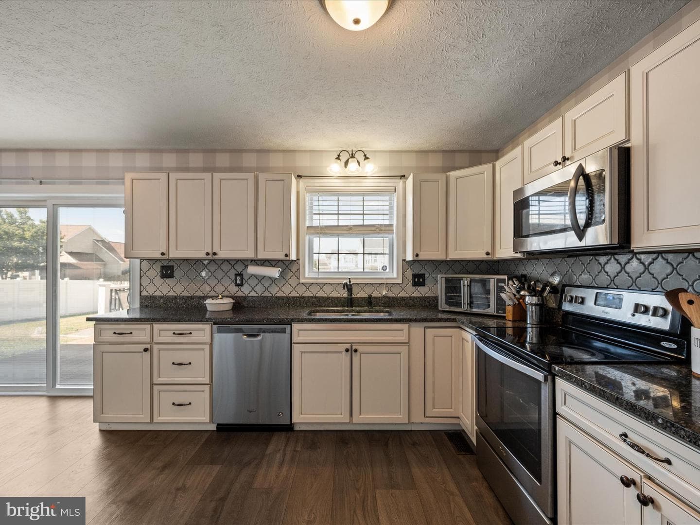 155 Fenimore Drive photo 20