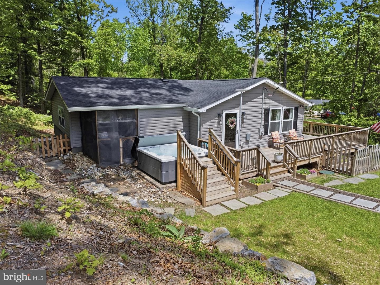 3147 Mountain Lake Road photo 3