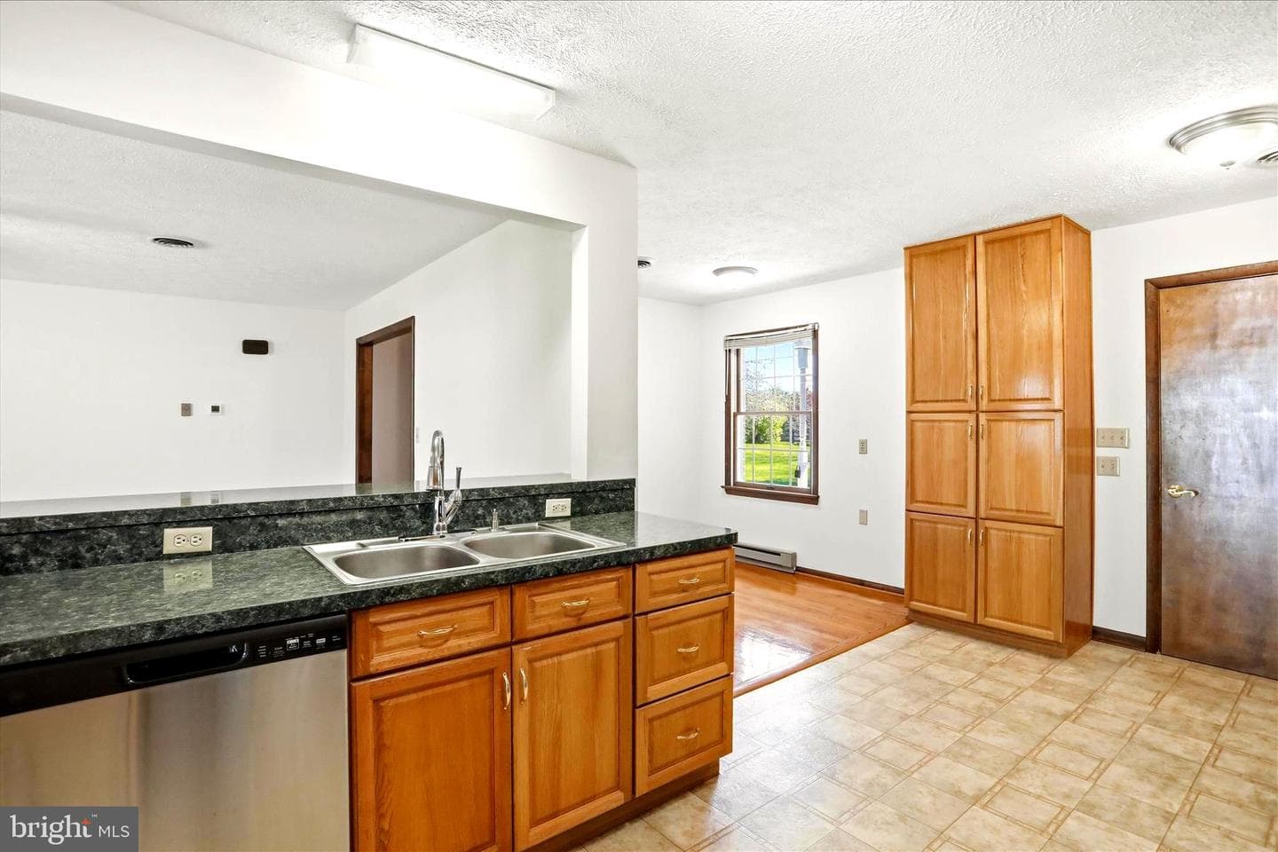 229 Hollis Drive photo 27