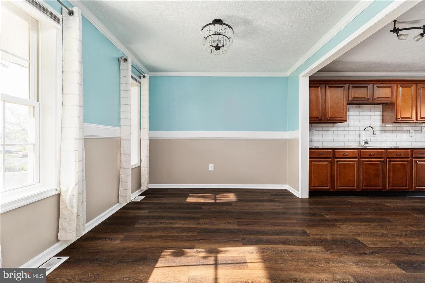 109 Fenimore Drive photo 5