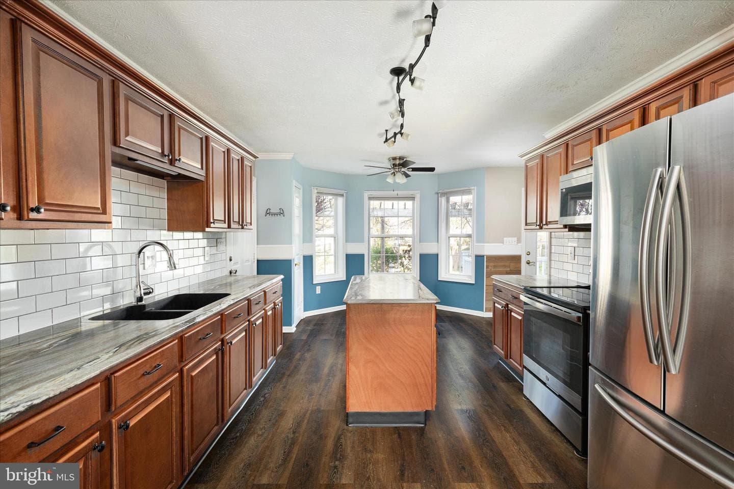 109 Fenimore Drive photo 6